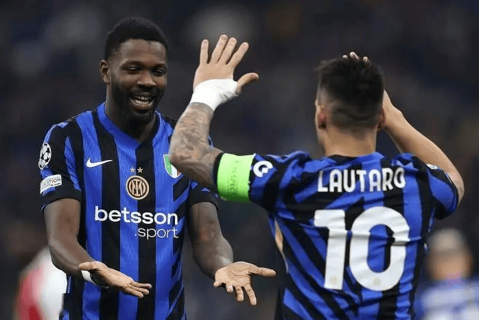 人瞩目的战 人瞩目的战