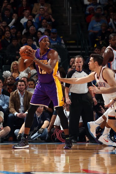 现出强大的 现出强大的