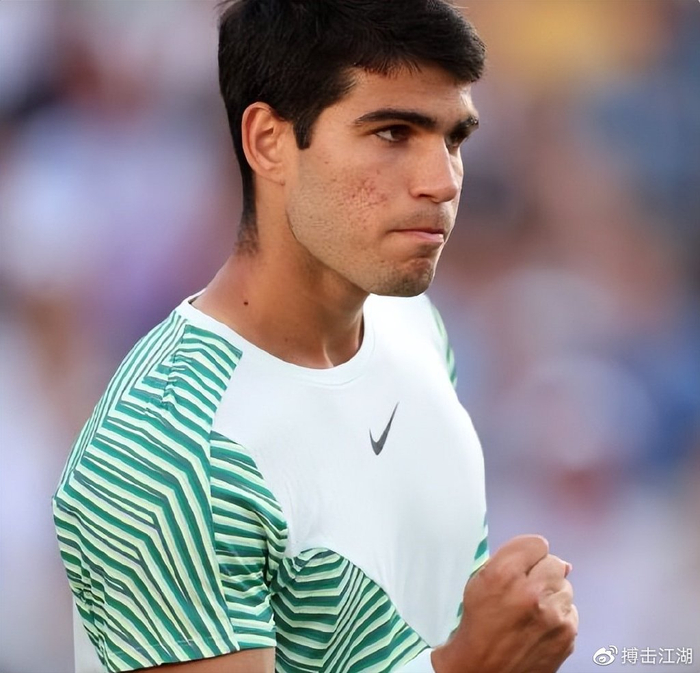 他依然能以 他依然能以