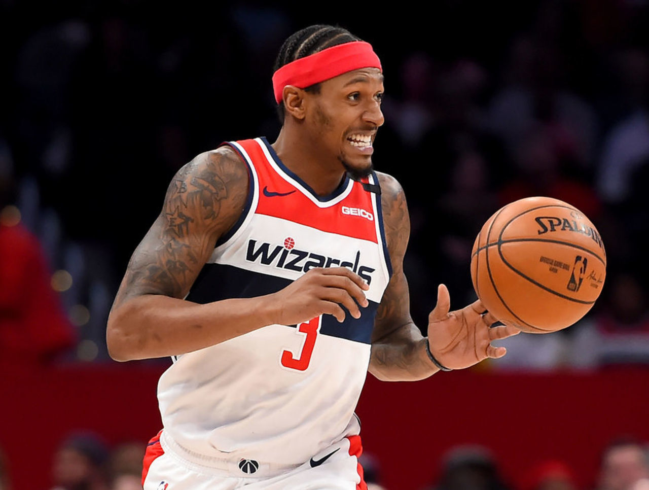 牵动着球迷 牵动着球迷