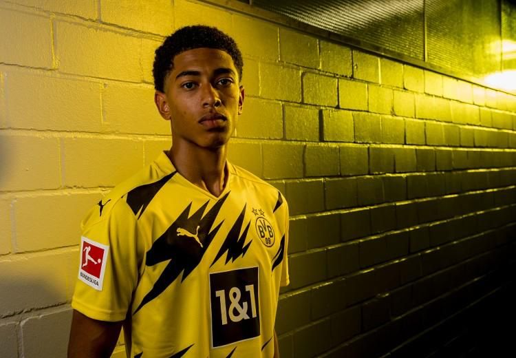 撑起了一个 撑起了一个